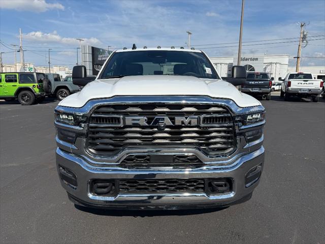 2026 RAM Ram 3500 Chassis Cab RAM 3500 TRADESMAN CREW CAB CHASSIS 4X4 60 CA