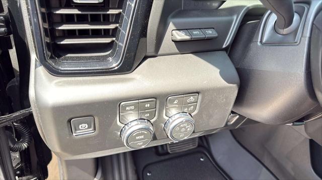 2026 GMC Sierra 2500HD Crew Cab, Standard Bed, AT4, 4WD