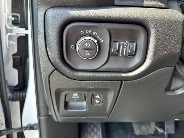 2026 Ram 1500 Big Horn Crew Cab 4x4 57 Box