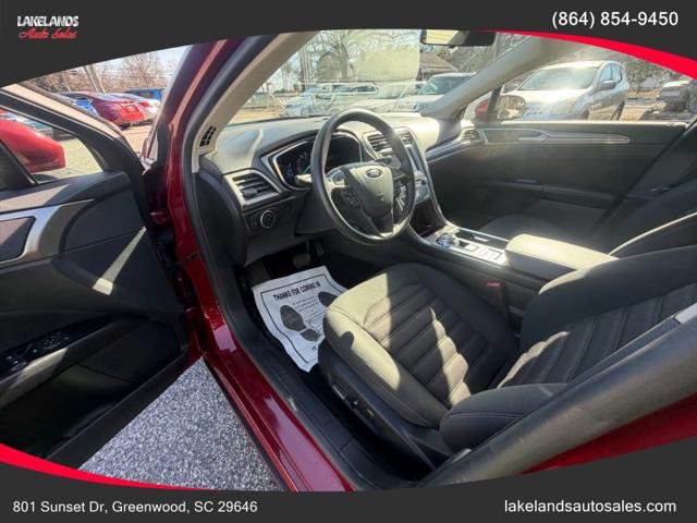 2017 Ford Fusion SE