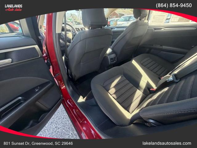 2017 Ford Fusion SE