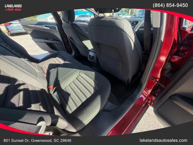 2017 Ford Fusion SE