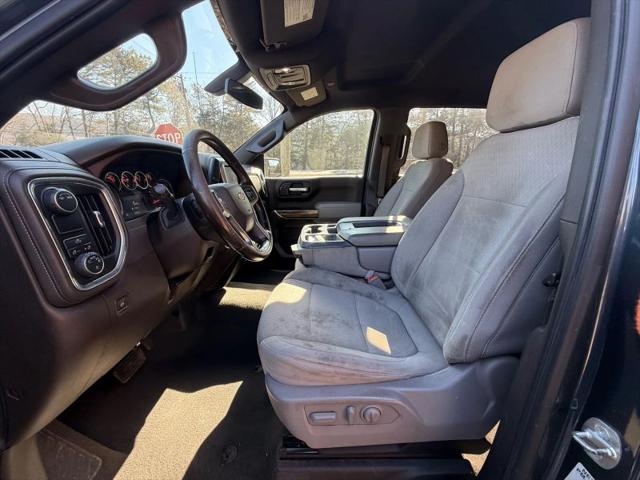2022 Chevrolet Silverado 1500 2WD Crew Cab Short Bed LT