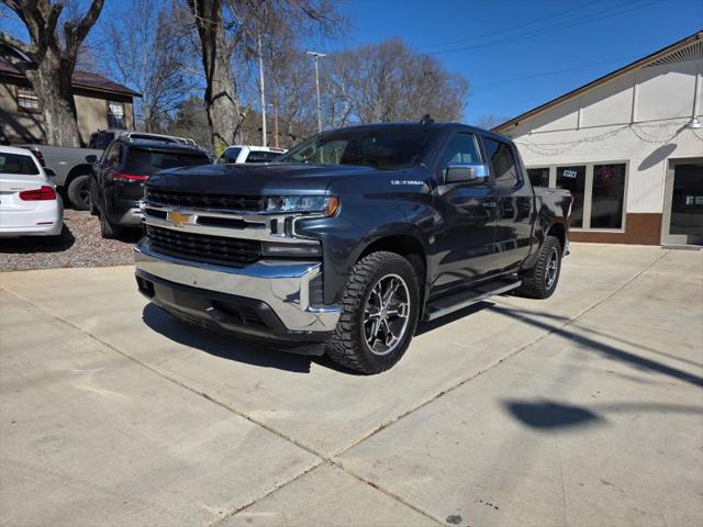 2022 Chevrolet Silverado 1500 2WD Crew Cab Short Bed LT