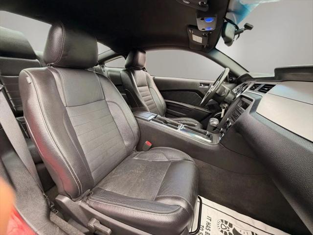 2012 Ford Mustang V6 Premium