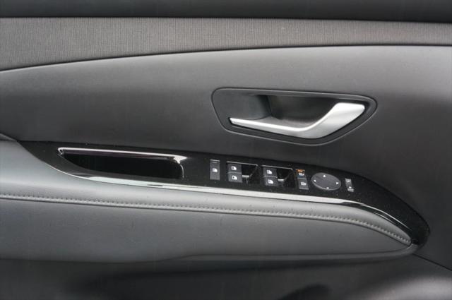2025 Hyundai Santa Cruz SEL Activity