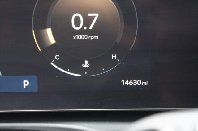 2025 Hyundai Santa Cruz SEL Activity