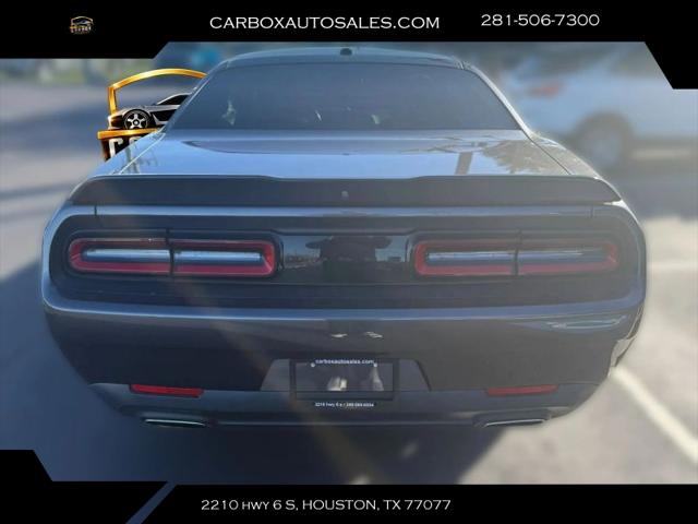 2021 Dodge Challenger SXT