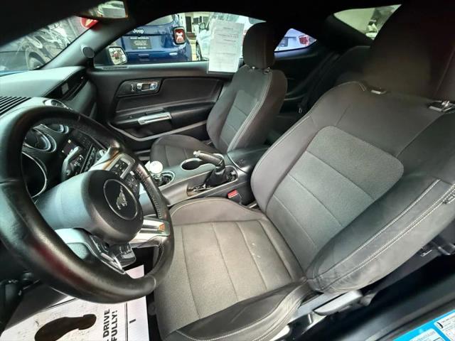 2017 Ford Mustang V6