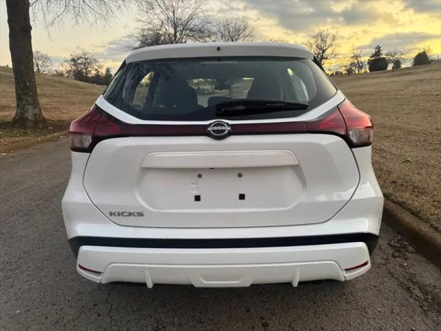 2023 Nissan Kicks S Xtronic CVT