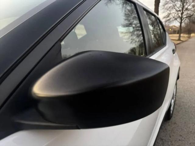 2023 Nissan Kicks S Xtronic CVT