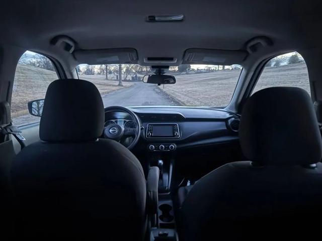2023 Nissan Kicks S Xtronic CVT
