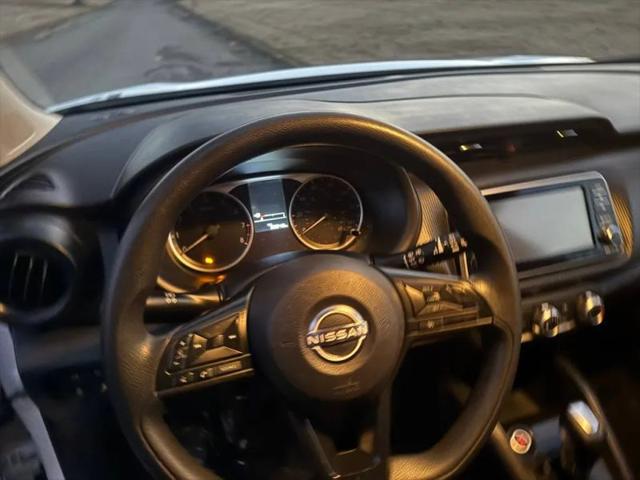 2023 Nissan Kicks S Xtronic CVT