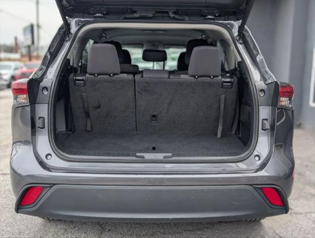 2024 Toyota Highlander LE