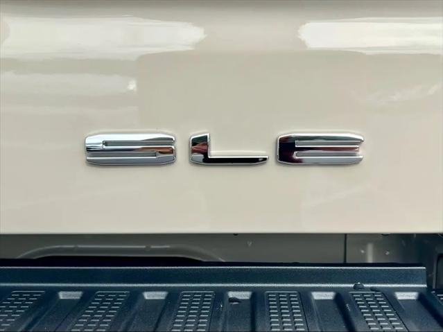 2026 GMC Sierra 1500 Crew Cab, Standard Bed, SLE, 4WD
