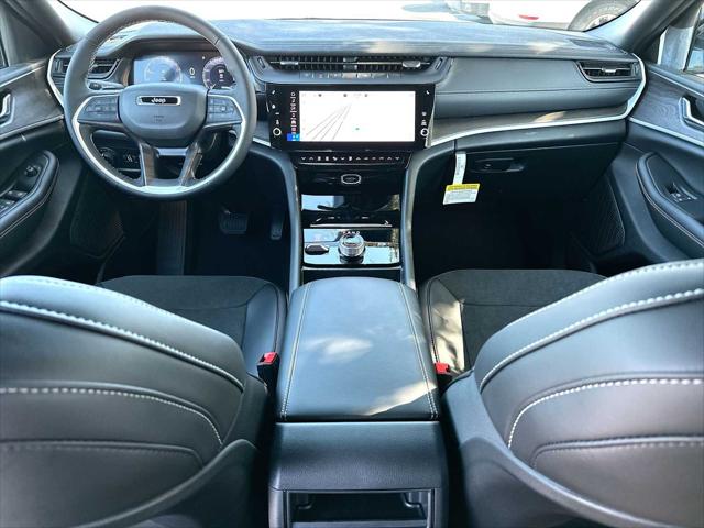 2026 Jeep Grand Cherokee Altitude 4x4