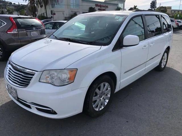 2014 Chrysler Town & Country Touring