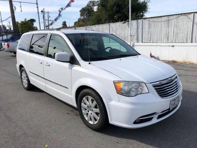 2014 Chrysler Town & Country Touring