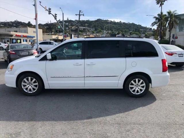 2014 Chrysler Town & Country Touring