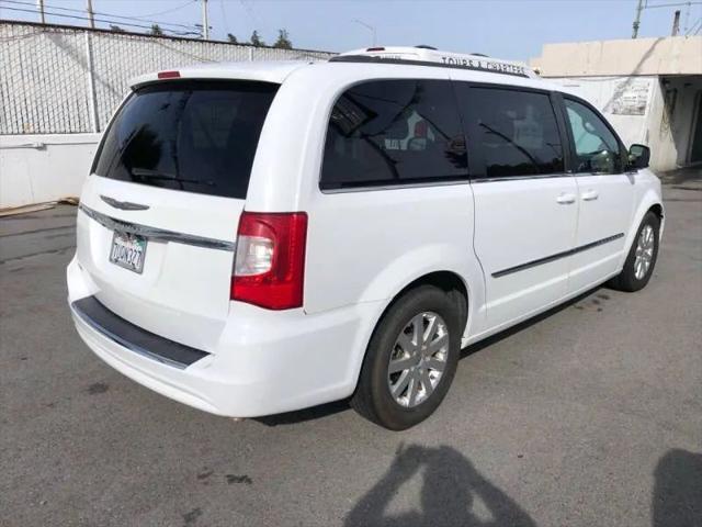 2014 Chrysler Town & Country Touring