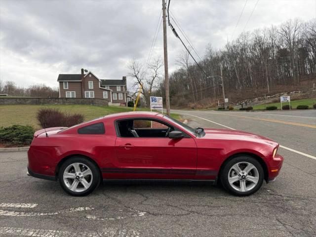 2010 Ford Mustang V6 Premium
