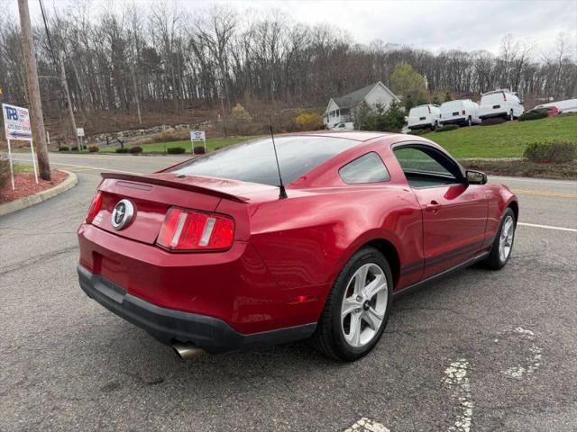 2010 Ford Mustang V6 Premium