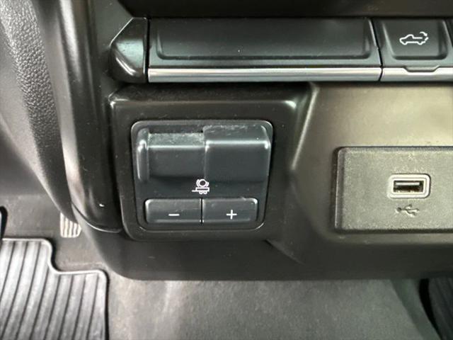 2020 Chevrolet Silverado 1500 4WD Crew Cab Short Bed Custom