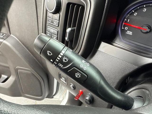2020 Chevrolet Silverado 1500 4WD Crew Cab Short Bed Custom