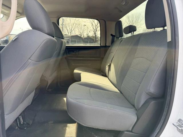 2017 Ram 3500 Tradesman Crew Cab 4x4 8' Box