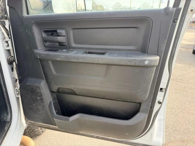 2017 Ram 3500 Tradesman Crew Cab 4x4 8' Box