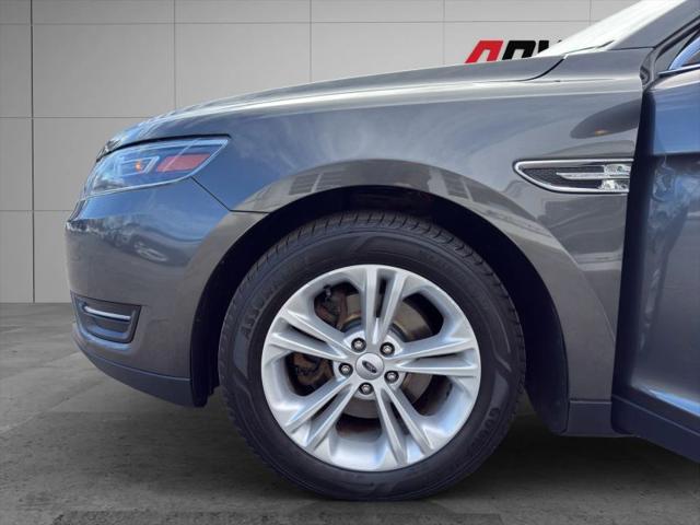 2018 Ford Taurus SEL