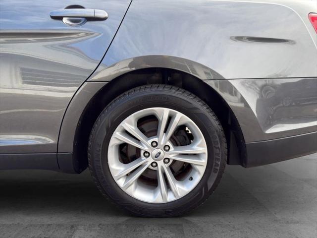 2018 Ford Taurus SEL