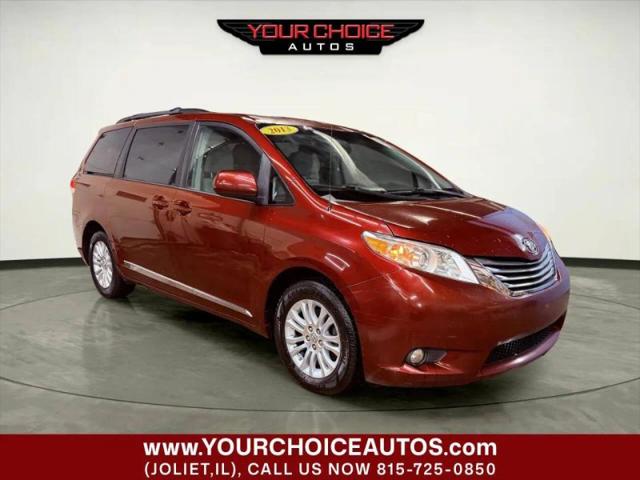 2013 Toyota Sienna XLE V6 8 Passenger