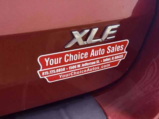 2013 Toyota Sienna XLE V6 8 Passenger