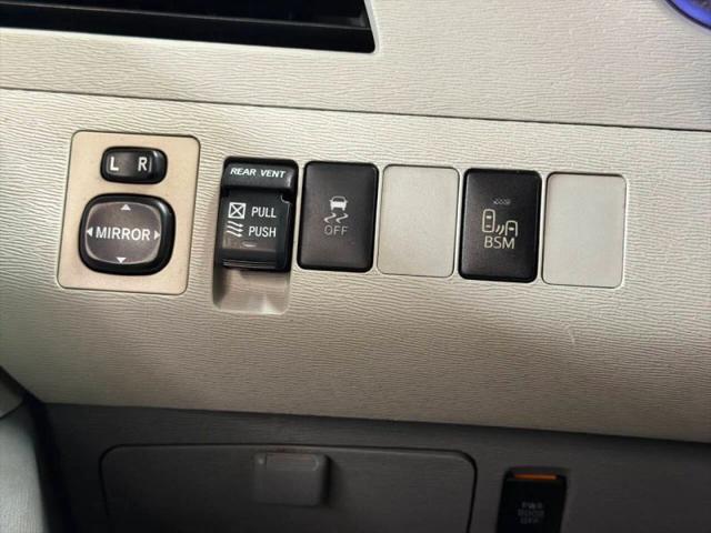 2013 Toyota Sienna XLE V6 8 Passenger