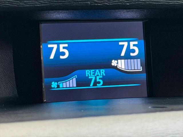 2013 Toyota Sienna XLE V6 8 Passenger
