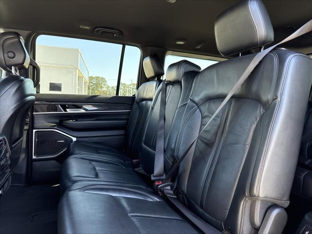 2022 Jeep Wagoneer Series III 4x2