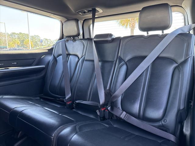 2022 Jeep Wagoneer Series III 4x2