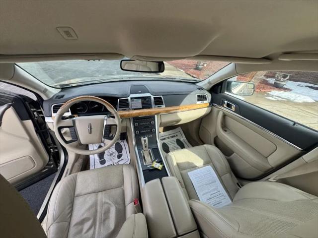2011 Lincoln MKS Base