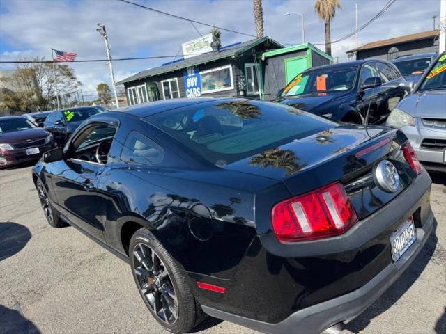 2011 Ford Mustang V6 Premium