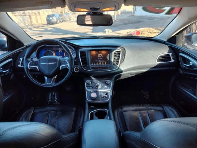 2015 Chrysler 200 C
