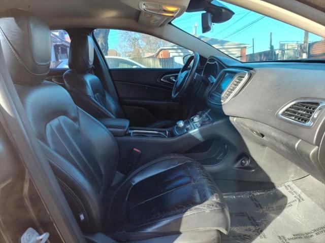 2015 Chrysler 200 C