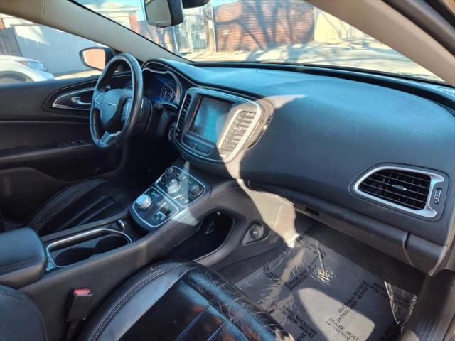 2015 Chrysler 200 C