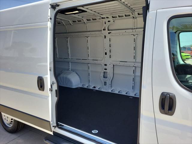 2026 Ram ProMaster Cargo Van Tradesman High Roof 159" WB EXT w/Pass Seat