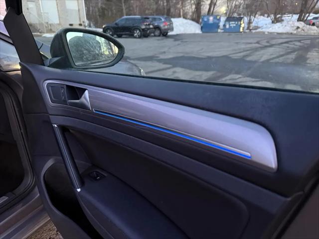 2016 Volkswagen e-Golf SEL Premium
