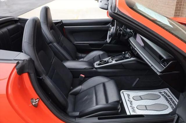 2021 Porsche 911 Carrera Cabriolet