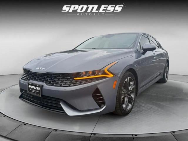 2022 Kia K5 EX