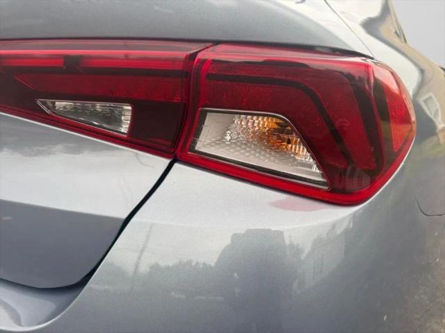 2022 Kia K5 EX