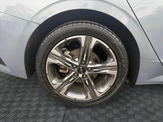 2022 Kia K5 EX