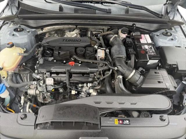 2022 Kia K5 EX